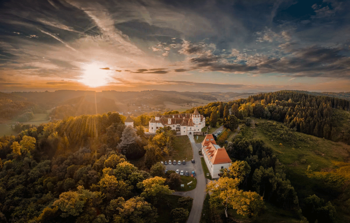 SCHLOSSWIRT KORNBERG